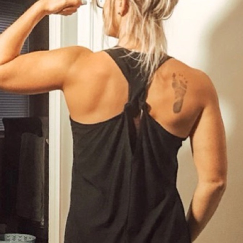 Champion black tank